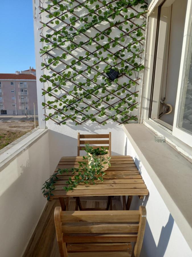 Savana House Peniche Hotel Exterior photo